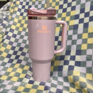 Stanley purple Tumbler with Handle 40oz